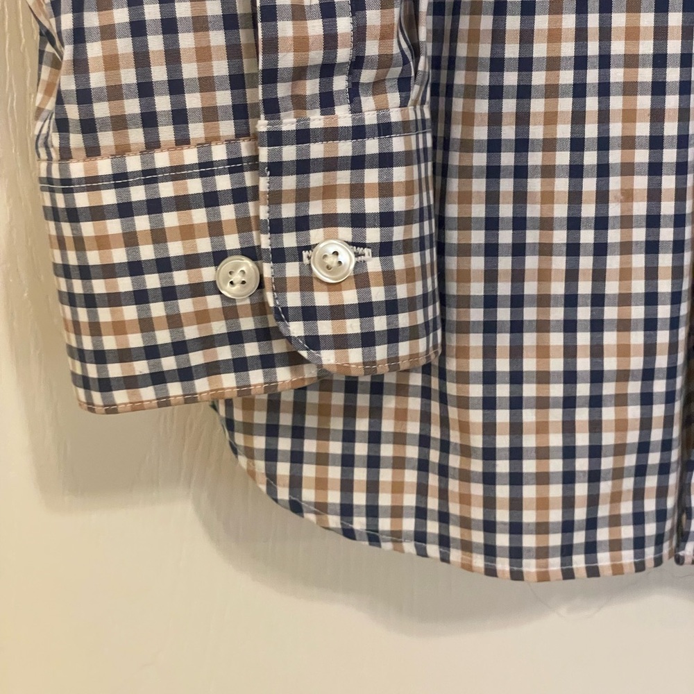 Mens button down - Picture 3 of 6